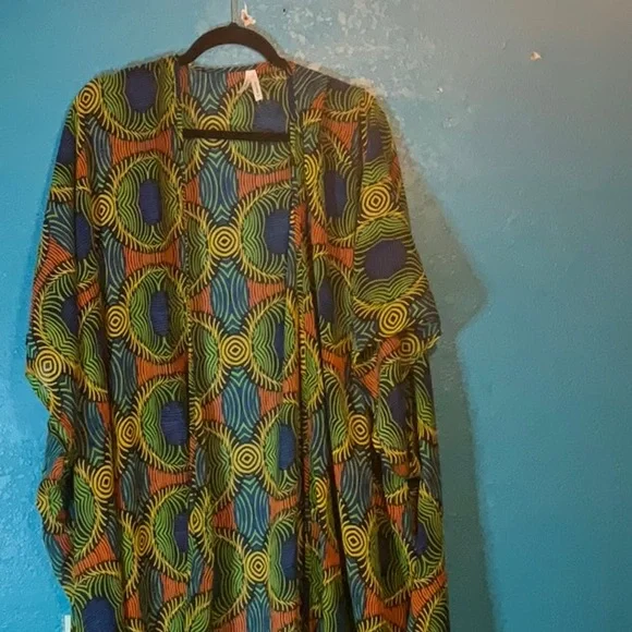 Colorful summer tunic, size 2x, used once! Brand:Truth NYC - Picture 3 of 5